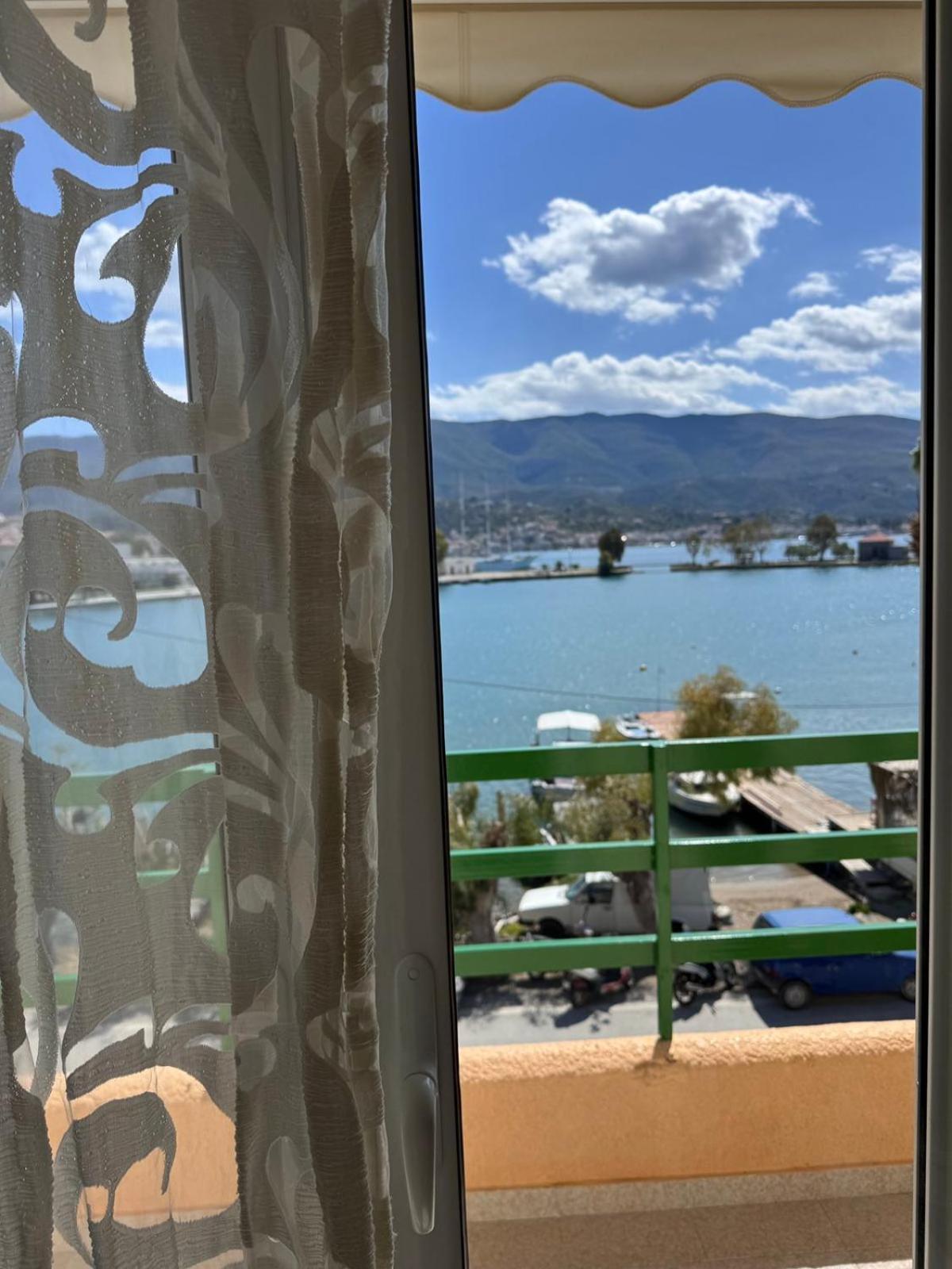 Matrona Apartments Πόρος Εξωτερικό φωτογραφία