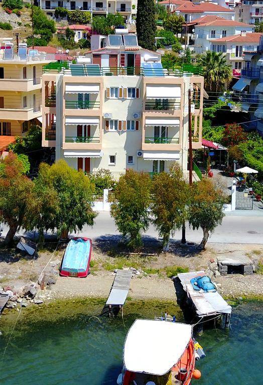Matrona Apartments Πόρος Εξωτερικό φωτογραφία