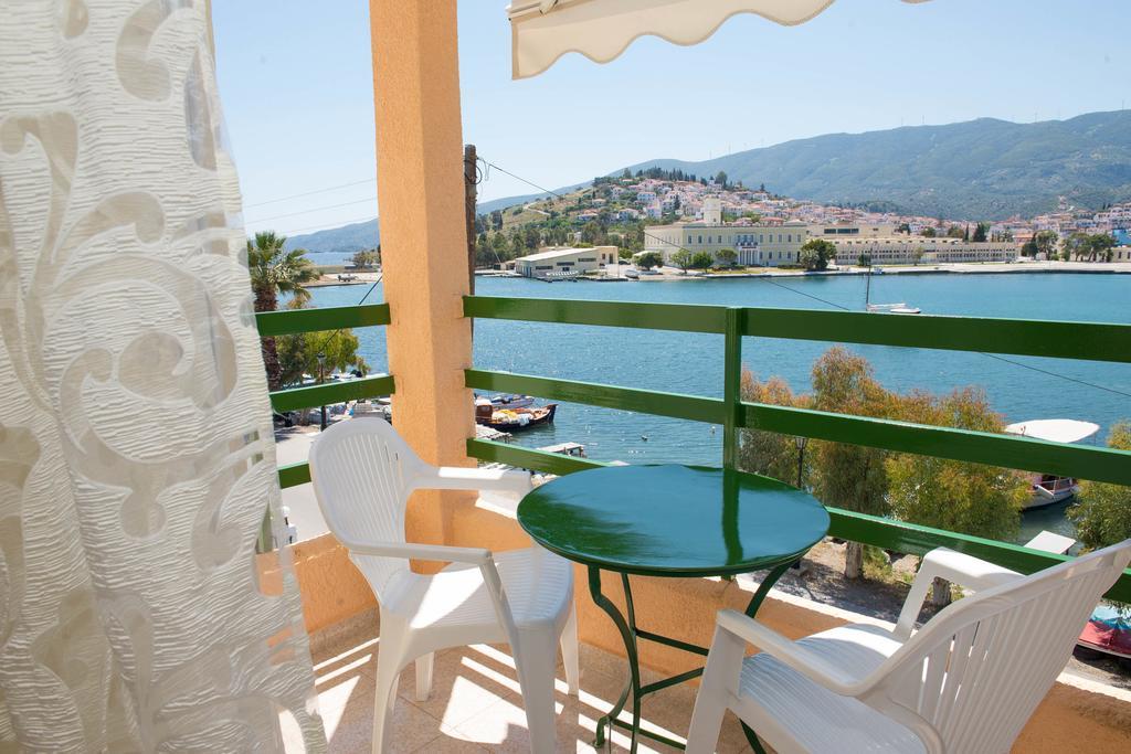 Matrona Apartments Πόρος Εξωτερικό φωτογραφία