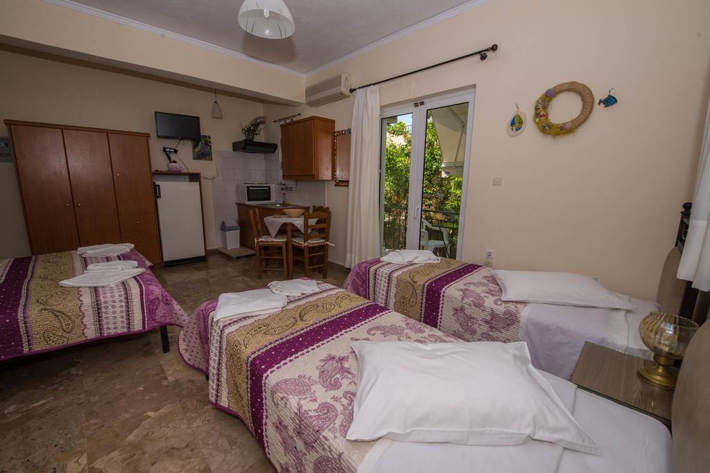 Matrona Apartments Πόρος Εξωτερικό φωτογραφία