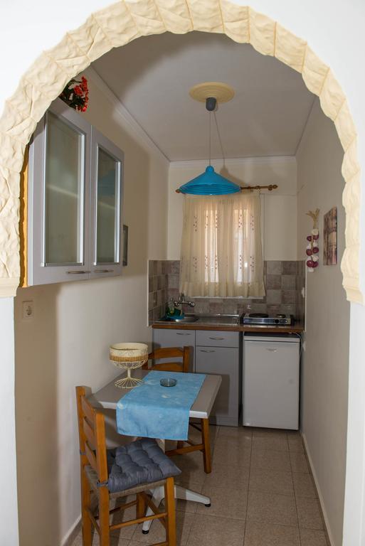 Matrona Apartments Πόρος Εξωτερικό φωτογραφία
