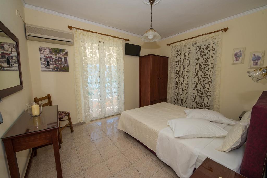 Matrona Apartments Πόρος Εξωτερικό φωτογραφία